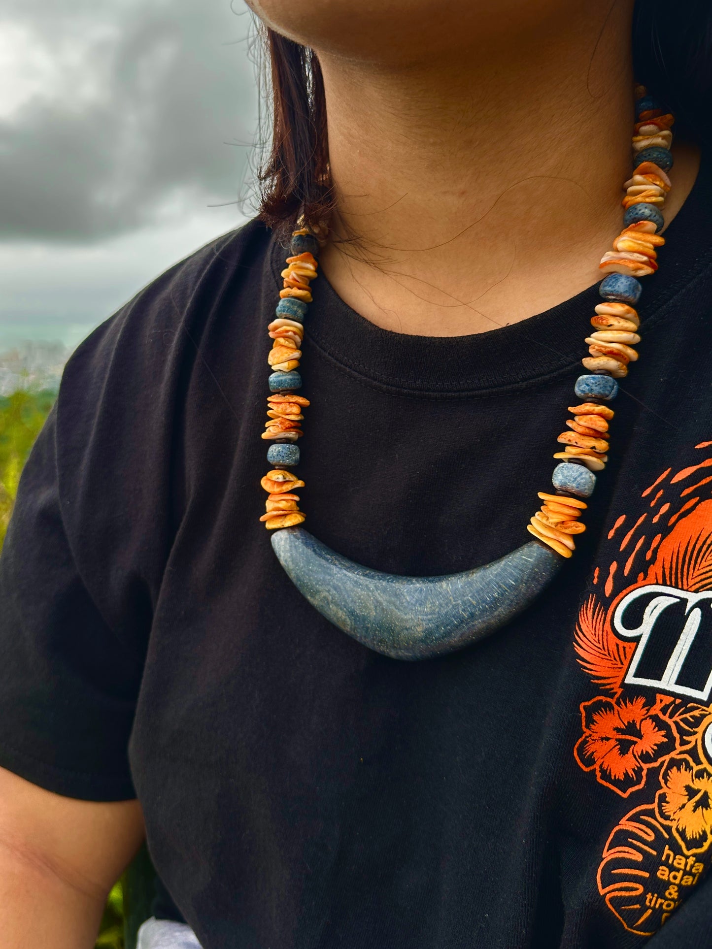Chamorro necklace, spondylus, blue coral