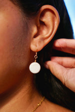 Load image into Gallery viewer, Hima Money Bead Earrings
