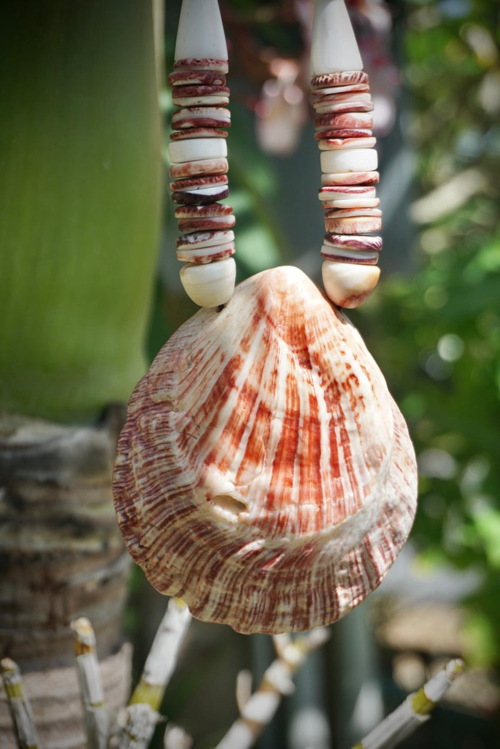 Modern Chamorro necklace, latte stone, spondylus, hima