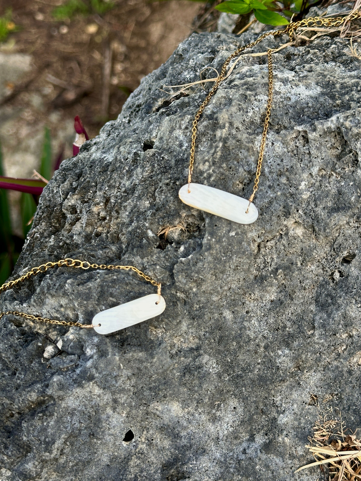 White Spondy Sembe Necklace/Bracelet Set 1