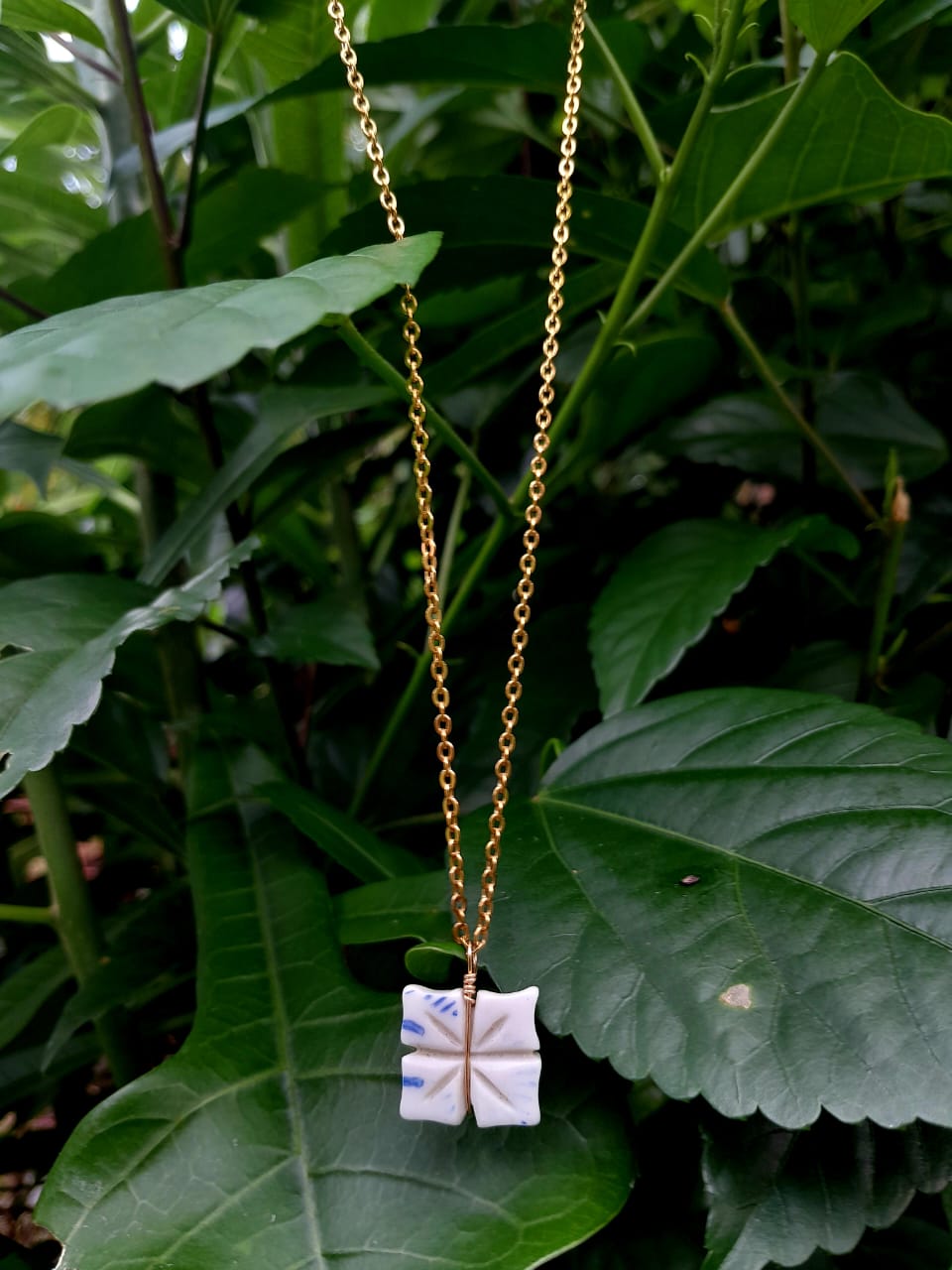 Sea pottery, Gaosali, torchwood flower, Chamorro jewelry, CHamoru jewelry