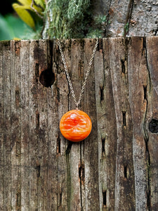 Spondy Money Bead w/Hibiscus