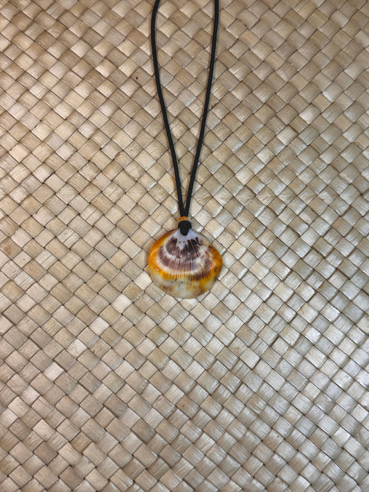 Spondy Shell Necklace 5