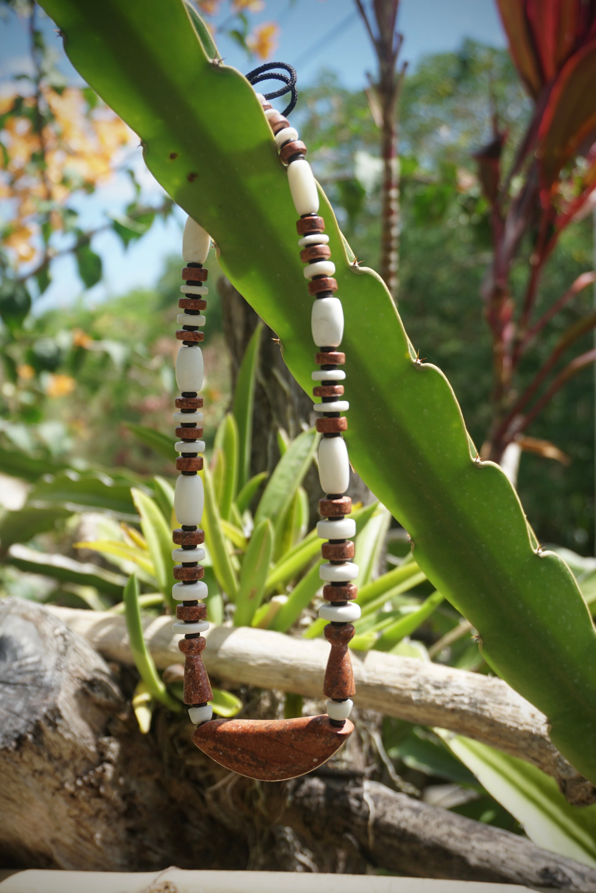 Modern Chamorro necklace, latte stone, sinåhi 