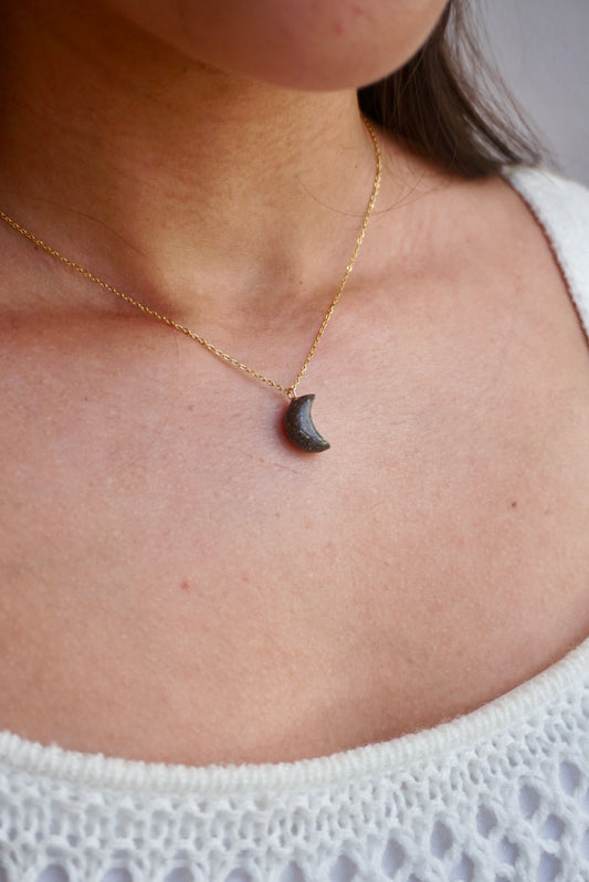 Dainty Alutong Crescent Moon