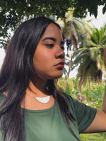 Load image into Gallery viewer, Hima Sinahi Necklace
